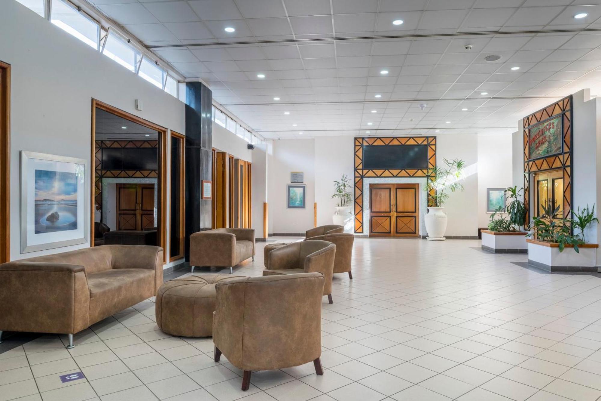 Holiday Inn - Mutare By Ihg Exterior foto